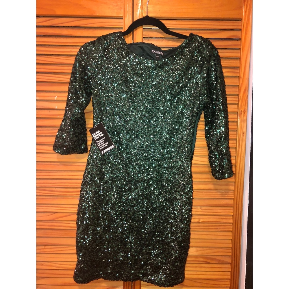 NWT Emerald Green Sequin 3/4 Sleeve Mini Dress